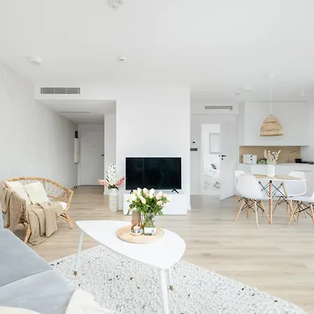 Pinea 110 - Basen, Sauna, Jacuzzi W Cenie Pobytu - Bezpośredni Widok Na Morze - Easy - Rent Apartament *