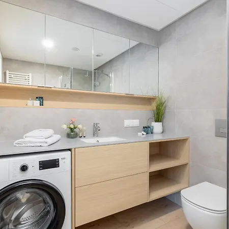 Prestige 110 -tuz Przy Plazy - Basen, Sauna, Jacuzzi W Cenie Pobytu - Bezposredni Widok Na Morze - Easy - Rent شقة *